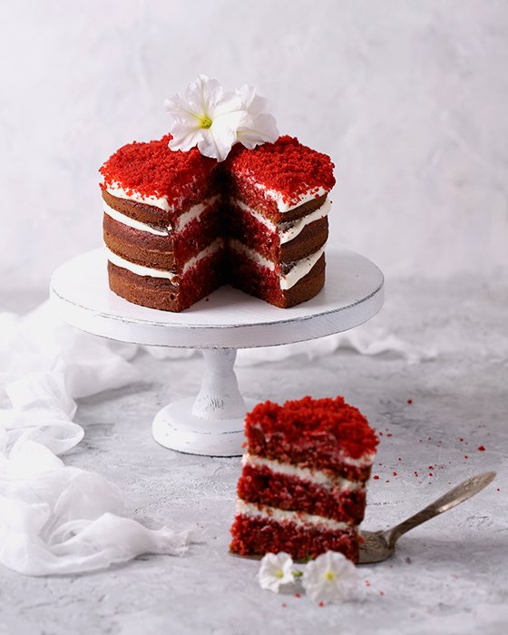 Торт «Красный бархат» в домашних условиях: классический рецепт - Лайфхакер